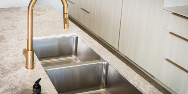 Comprar / Vender Casas Unifamiliares y Chalets en Reus · con Cocinas de Diseño