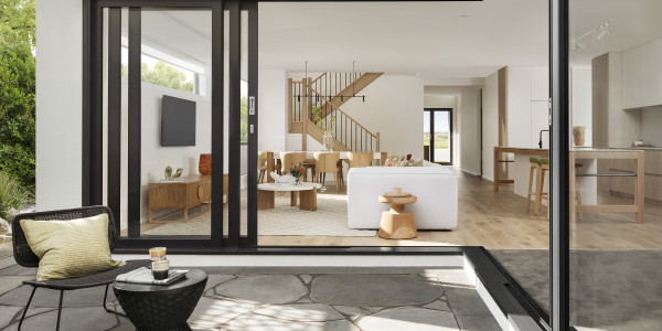Comprar / Vender Casas Unifamiliares y Chalets en Reus · con Ventanas Insonorizadas y Aislantes