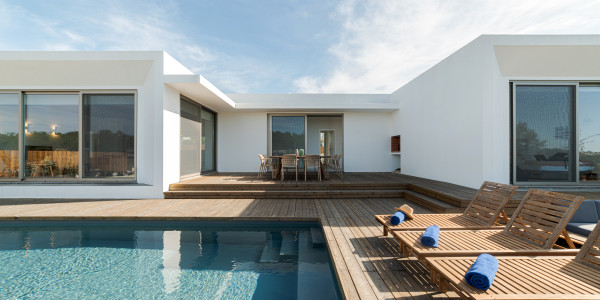 Compraventa de Inmuebles en Reus · Casas Diseño Minivalista