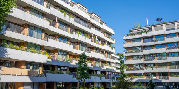 Compraventa de Inmuebles en Reus · Pisos con Zona Comunitaria