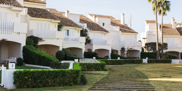 Compraventa de Inmuebles en Reus · Adosados